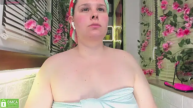 Candys booty online show from May 2026 11:00:02 PM
