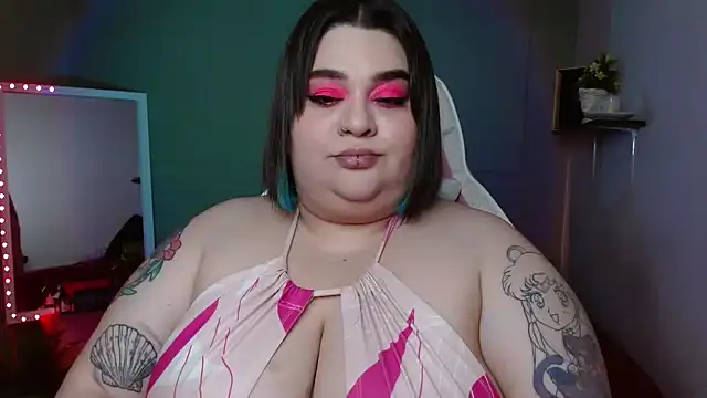 Snapshot of tiffany_laurens chatting on December 2024 08:11:02 AM tiffany laurens online show from December 2024 08:11:02 AM