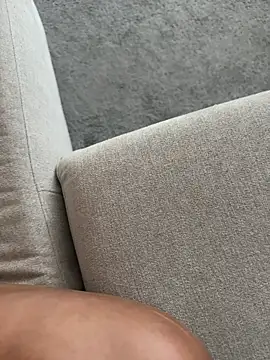 Syka0001 online show from April 2026 09:43:01 AM