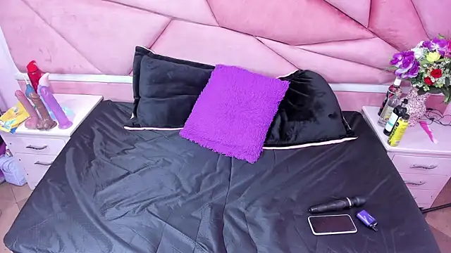 LilithCooperr  online show from December 2024 08:21:02 PM