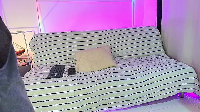 Katta150411 online show from July 2026 04:19:01 AM