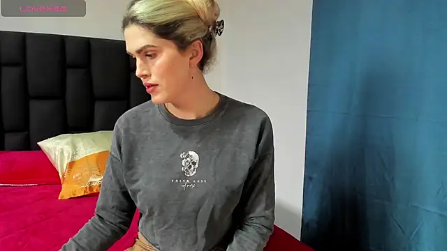 Aurora doll23 online show from March 2025 06:48:02 PM