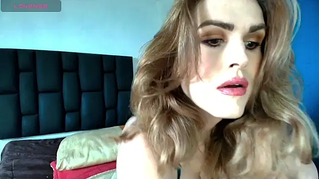 Snapshot of Aurora_doll23 chatting on April 2026 07:52:01 PM Aurora doll23 online show from April 2026 07:52:01 PM