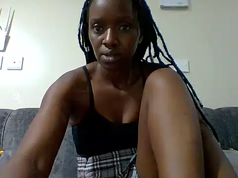 Snapshot of sexy_darleen23 chatting on February 2025 05:26:01 PM sexy darleen23 online show from February 2025 05:26:01 PM