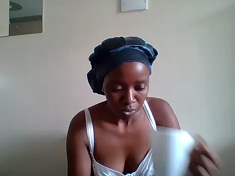 Snapshot of sexy_darleen23 chatting on March 2025 09:12:02 AM sexy darleen23 online show from March 2025 09:12:02 AM