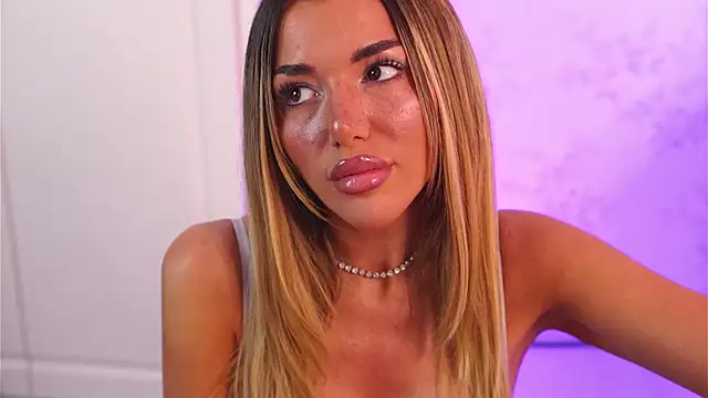 ClaraHazel online show from November 2025 04:01:02 AM