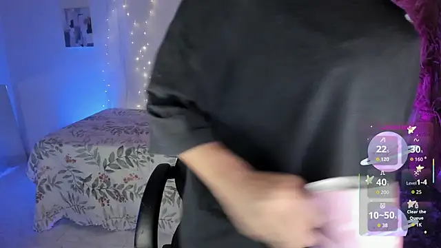 Riana Kean online show from November 2025 04:59:02 AM