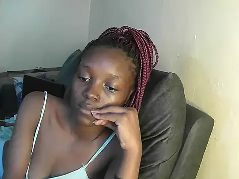 petite clara24 online show from February 2025 10:18:01 AM