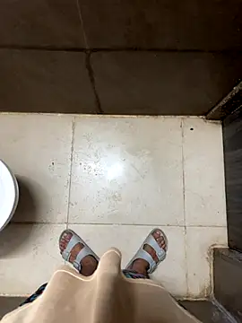 Snapshot of Cum_on_your_tityyy chatting on September 2025 01:04:01 PM Cum on your tityyy online show from September 2025 01:04:01 PM