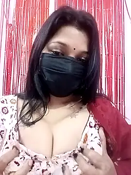 Snapshot of Beauty-khan chatting on February 2025 02:42:01 PM Beauty-khan online show from February 2025 02:42:01 PM