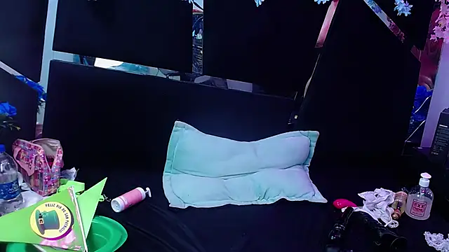 Cocoo Nuth online show from March 2025 10:14:01 AM