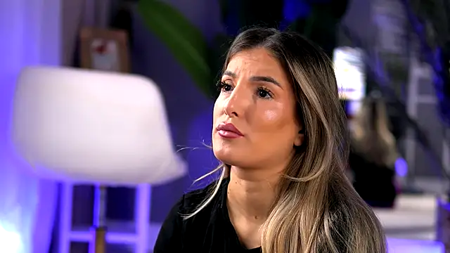 Snapshot of KellyMathews chatting on October 2025 02:26:02 AM KellyMathews online show from October 2025 02:26:02 AM