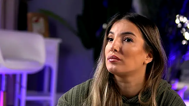 Snapshot of KellyMathews chatting on November 2025 03:04:01 AM KellyMathews online show from November 2025 03:04:01 AM