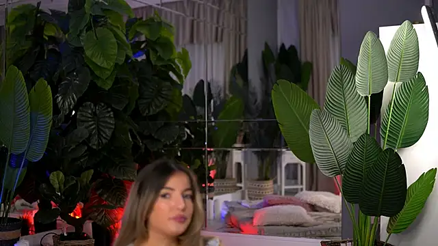 Snapshot of KellyMathews chatting on January 2026 02:25:02 AM KellyMathews online show from January 2026 02:25:02 AM