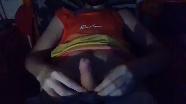 Alfie41105 online show from May 2026 09:56:02 PM