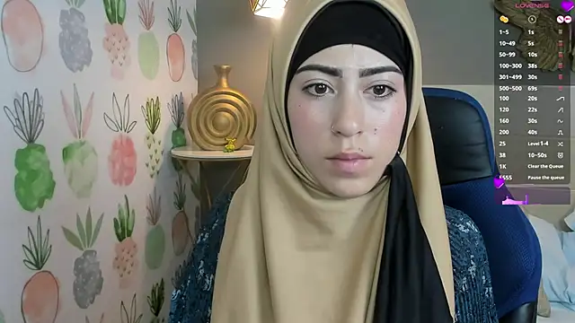 chaymae nah  online show from January 2025 08:49:02 AM