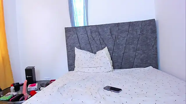 bella-black online show from November 2025 12:19:02 PM