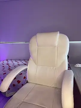 Snapshot of nyna_1 chatting on September 2025 10:35:02 PM nyna 1 online show from September 2025 10:35:02 PM