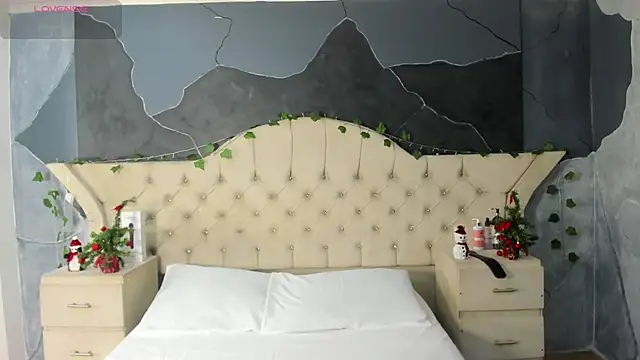 AmberGreyy  online show from December 2025 04:24:01 PM