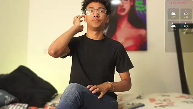 harrytwink18 online show from December 2024 01:13:01 PM