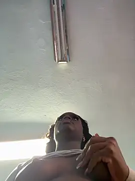 IsabellaBromsS online show from December 2025 10:48:02 PM