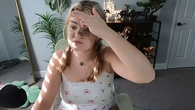 rodeobrii online show from November 2025 01:45:01 PM