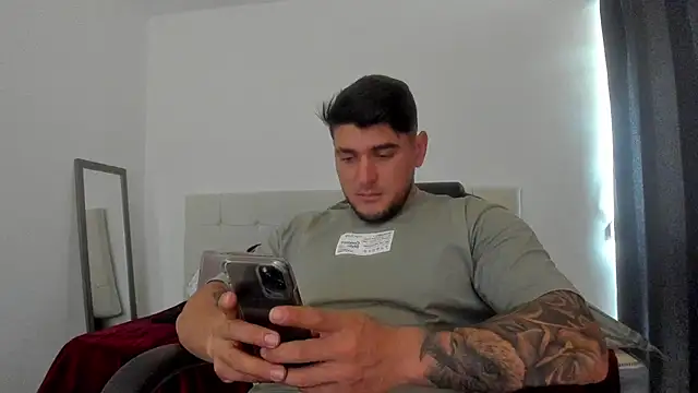 Snapshot of Teilor_Creed chatting on October 2025 04:53:02 PM Teilor Creed online show from October 2025 04:53:02 PM