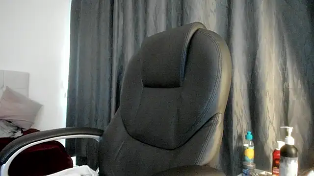 Snapshot of Teilor_Creed chatting on October 2025 07:47:02 PM Teilor Creed online show from October 2025 07:47:02 PM