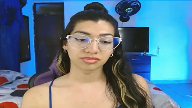 engielphoenis14 online show from February 2025 10:59:01 PM