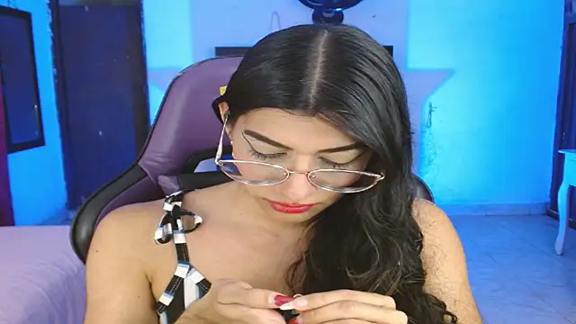 engielphoenis14 online show from January 2026 10:46:01 PM