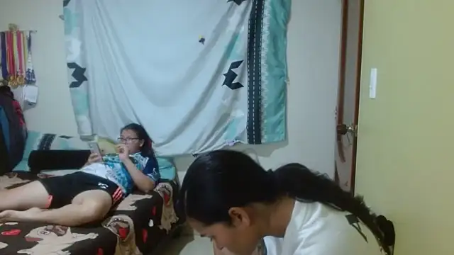 clayre and jill online show from February 2026 04:18:02 AM