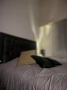 alessandra-a online show from October 2025 03:45:01 AM