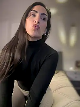 alessandra-a online show from October 2025 02:31:01 AM