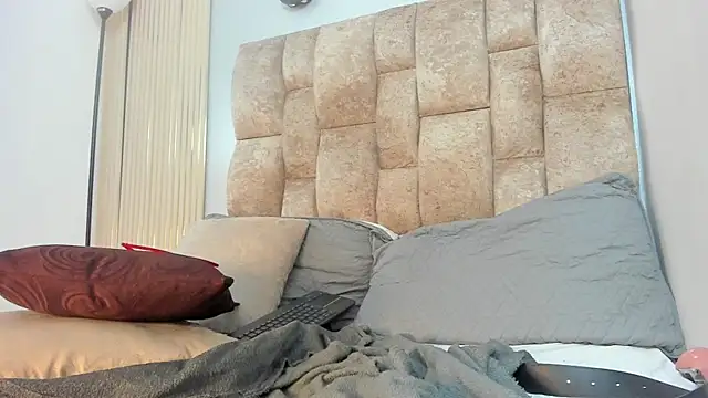 amatista  smith online show from October 2025 01:18:01 AM