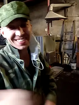 Snapshot of MityaXLoves chatting on November 2025 06:18:01 PM MityaXLoves online show from November 2025 06:18:01 PM