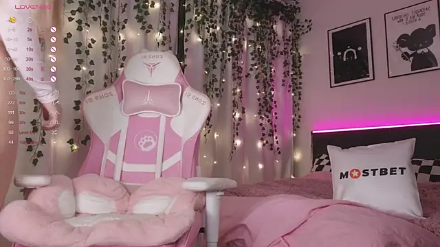 jelli jenni online show from December 2024 05:06:02 AM