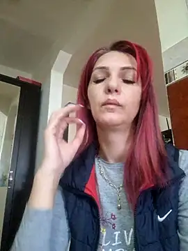 Snapshot of Evadesirex46 chatting on April 2026 06:47:02 AM Evadesirex46 online show from April 2026 06:47:02 AM