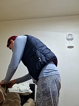 Snapshot of Evadesirex46 chatting on April 2026 06:22:02 AM Evadesirex46 online show from April 2026 06:22:02 AM