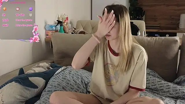 Girl alone home online show from February 2025 03:51:01 AM