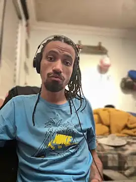 Snapshot of hotcamboy420 chatting on December 2024 05:43:01 AM hotcamboy420 online show from December 2024 05:43:01 AM