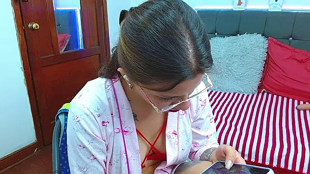 karlamorris  online show from January 2025 04:34:02 PM