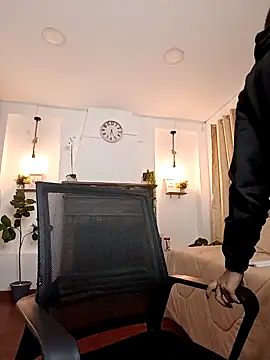 karlamorris  online show from September 2025 01:24:02 PM