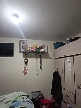 karlamorris  online show from November 2025 11:43:02 AM