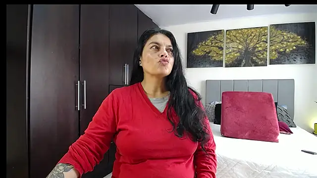 Lust Mom41 online show from February 2026 02:16:02 PM