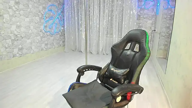 JessicaFamee online show from September 2025 12:11:02 AM