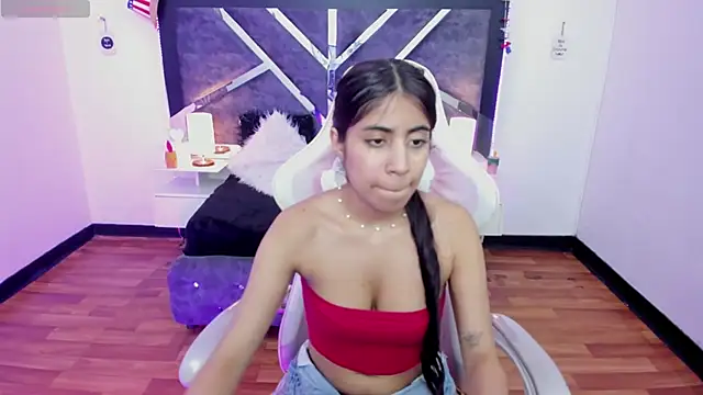 lunitaa18 online show from February 2025 01:33:01 AM