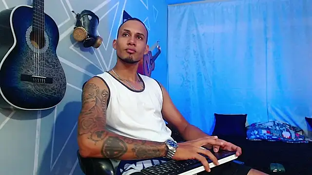 MagnusFrost online show from February 2025 09:46:01 PM