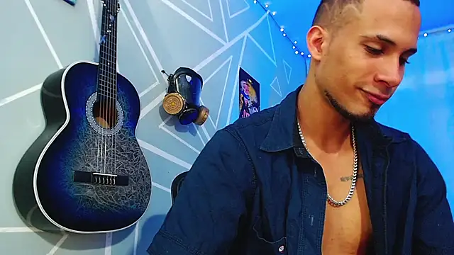 MagnusFrost online show from February 2025 08:14:02 PM