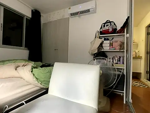 iamMalixxx online show from September 2025 12:28:01 PM