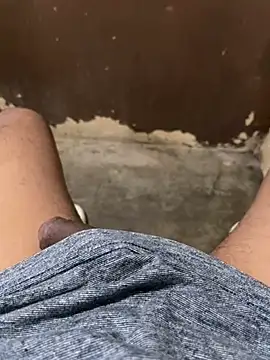 Luis455gomez online show from February 2025 10:53:01 PM